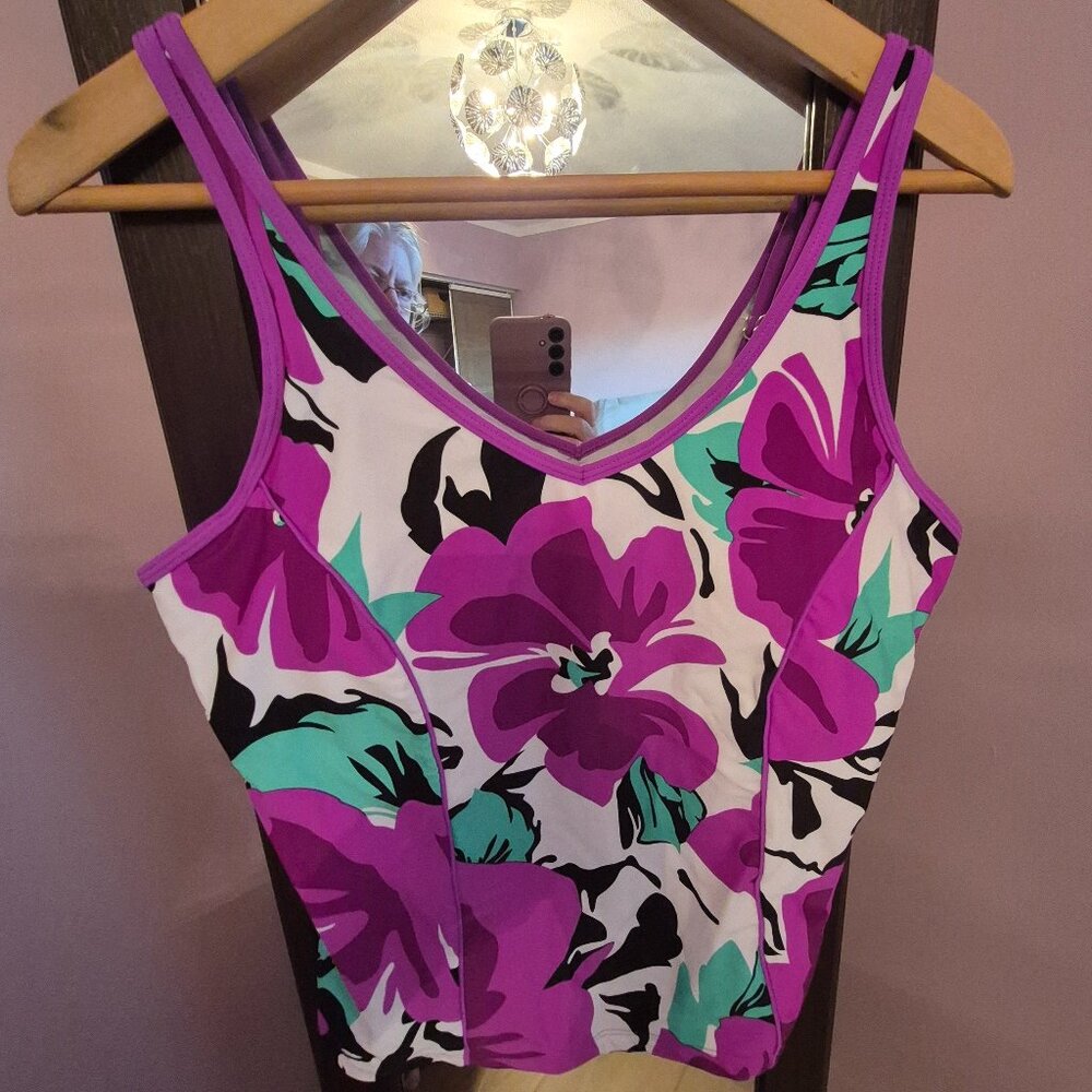 Moist Fully Lined Tankini Top